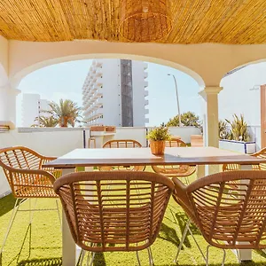 Con Gran Terraza Junto A La Playa Appartement