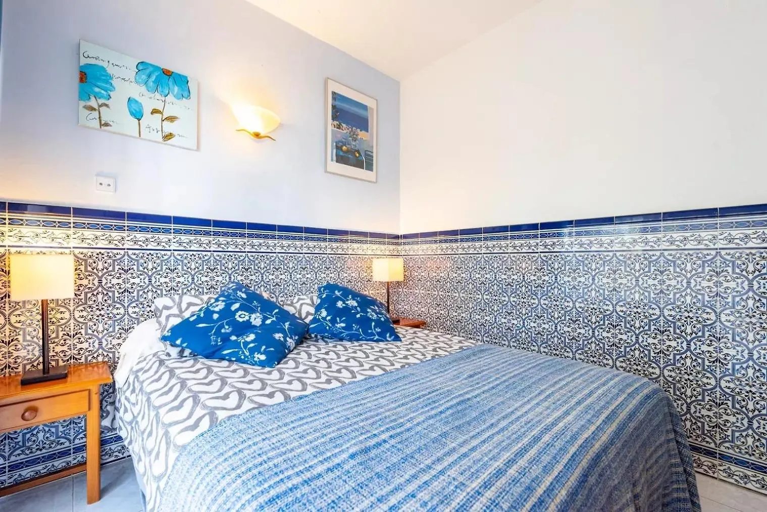 4 Bedroom 6 Guests Apartment 60M From Beach Torremolinos Spain